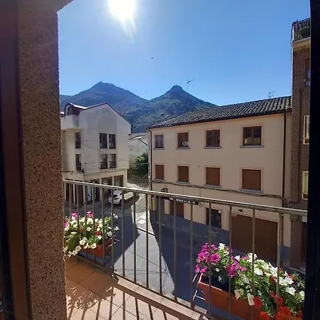 Hotel Rural Orquidea Velilla del Rio Carrion
