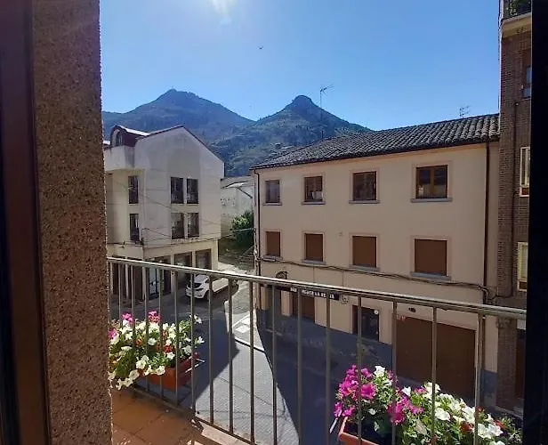 Hotel Rural Orquidea Velilla del Rio Carrion